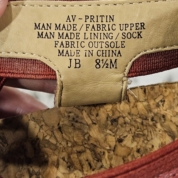 Adrienne Vittadini Women's "Prittin" Stretch Red Sport Strappy Sandal SZ 8.5 - Picture 11 of 11